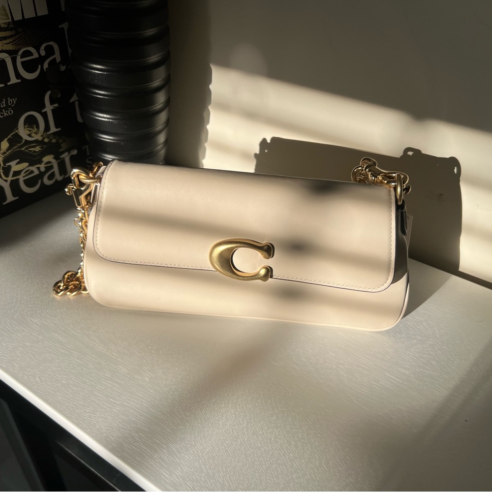 CHALK COACH JET  Shoulder Bag